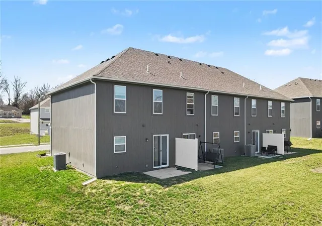 Homes for sale in Odessa, MO | 504 Pine Dr, Odessa, MO 64076 | MLS# 2623951