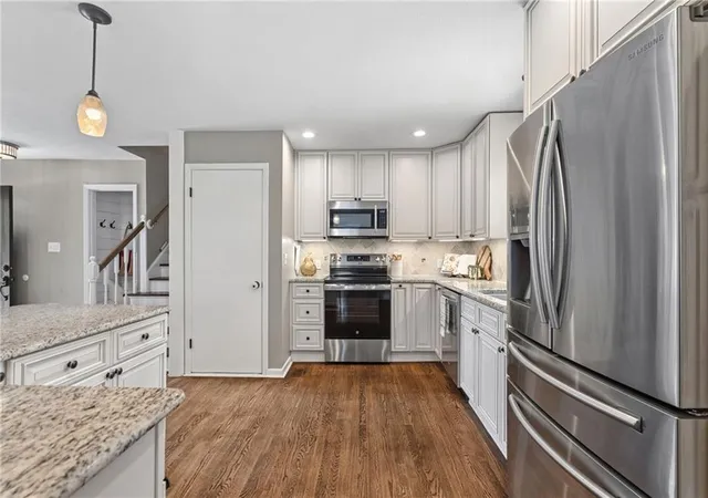 5th image of 9627 Windsor St, Leawood, KS 66206 | MLS# 2623973