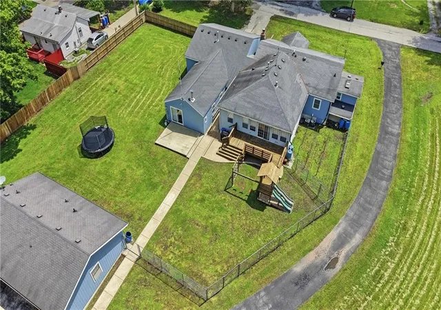 2nd image of 1712 S Hands St, Independence, MO 64055 | MLS# 2623982