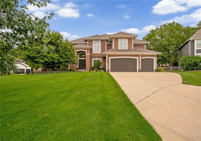 Homes for sale in Shawnee, KS | 23632 W 52nd Ter, Shawnee, KS 66226 | MLS# 2623990