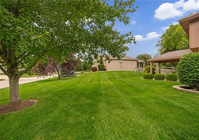 Homes for sale in Shawnee, KS | 23632 W 52nd Ter, Shawnee, KS 66226 | MLS# 2623990