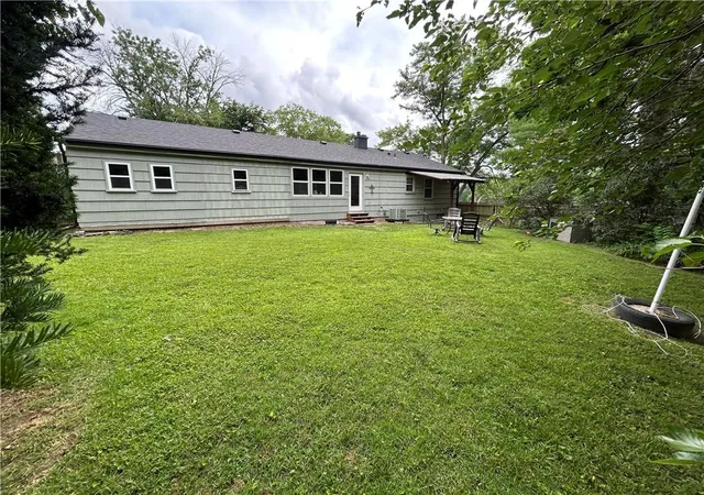 43rd image of 3528 Ne 49th St, Kansas City, MO 64119 | MLS# 2623991