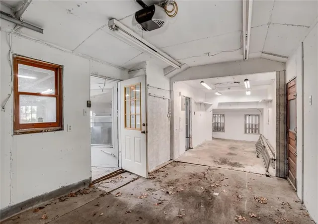 Photo 3 of Single family home for sale at 352 N 32nd Street, Kansas City, KS 66102 | MLS# 2624018 | Listing updated on 2026-08-25