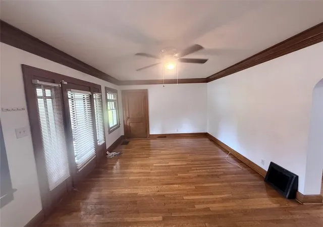 3rd image of 842 Barnett Ave, Kansas City, KS 66101 | MLS# 2624028