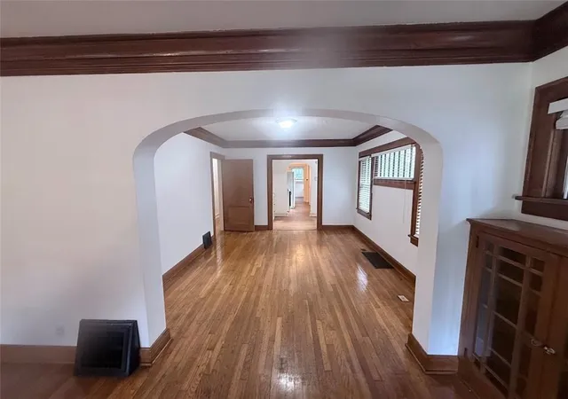 4th image of 842 Barnett Ave, Kansas City, KS 66101 | MLS# 2624028