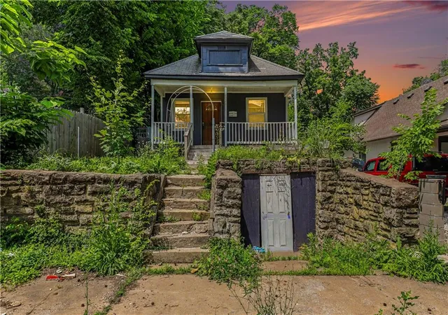 Photo 1 of Single family home for sale at 2524 Kensington Ave, Kansas City, MO 64127 | MLS# 2624031 | Listing updated on 2026-08-20