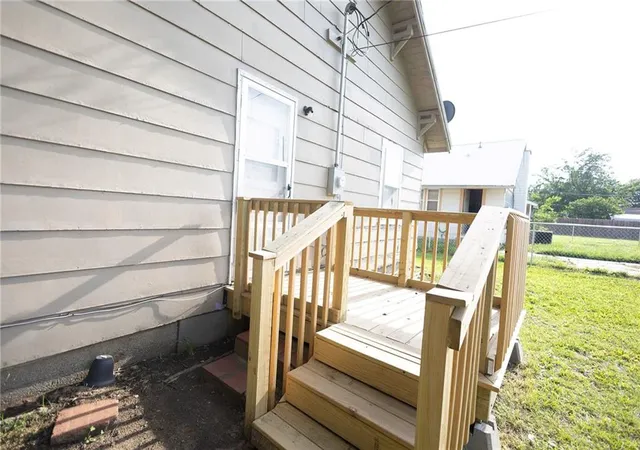 5th image of 1108 W 9Th St, Coffeyville, KS 67337 | MLS# 2624069