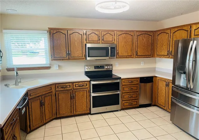 Photo 2 of Single family home for sale at 933 Park Ave, Leavenworth, KS 66048 | MLS# 2624074 | Listing updated on 2026-10-03