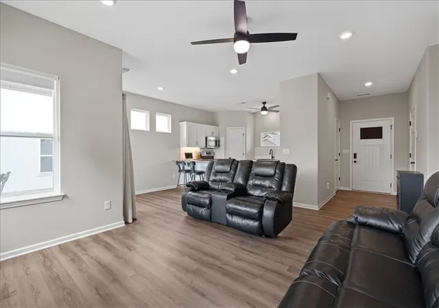 5th image of 407 Ne Sycamore Ct, Oak Grove, MO 64075 | MLS# 2624075