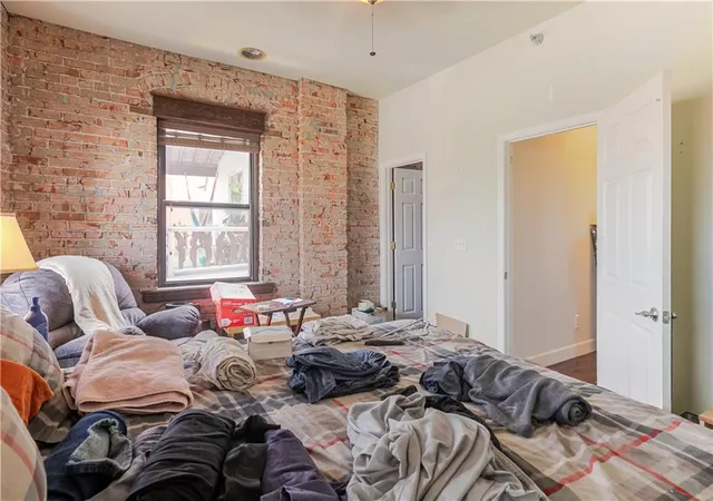 Homes for sale in Kansas City, MO | 512 Troost Ave, Kansas City, MO 64106 | MLS# 2624098
