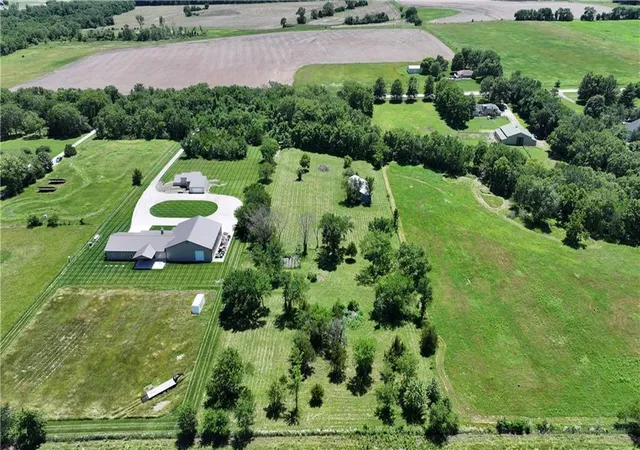 4th image of 26870 W 199Th St, Gardner, KS 66030 | MLS# 2624107