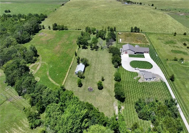 5th image of 26870 W 199Th St, Gardner, KS 66030 | MLS# 2624107