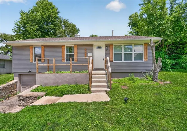 1st image of 4814 Richmond Ave, Kansas City, KS 66102 | MLS# 2624115