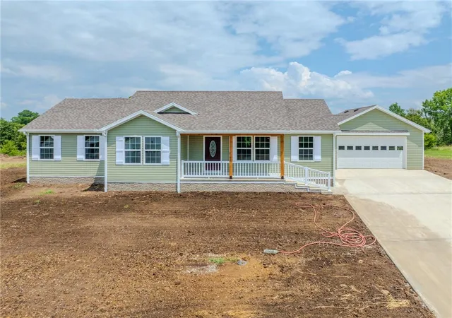 Photo 1 of Single family home for sale at 113 Westwood Dr, Gallatin, MO 64640 | MLS# 2624117 | Listing updated on 2026-08-13