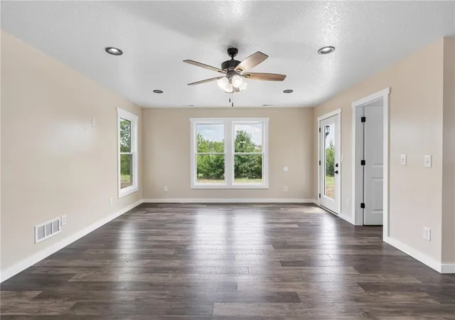 Photo 5 of Single family home for sale at 113 Westwood Dr, Gallatin, MO 64640 | MLS# 2624117 | Listing updated on 2026-08-13