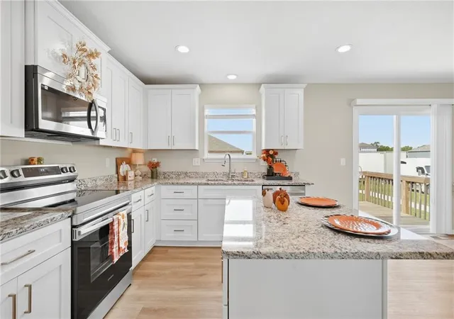 Photo 2 of Single family home for sale at 700 Summer Dawn Cir, Belton, MO 64012 | MLS# 2624148 | Listing updated on 2026-09-22