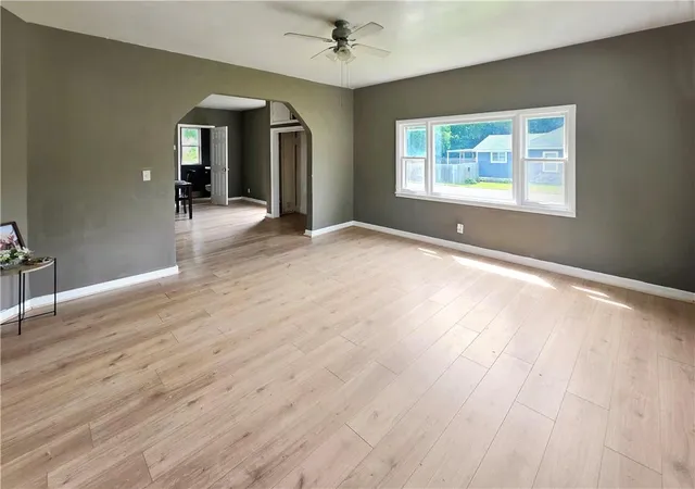 Homes for sale in Lexington, MO | 2101 Jefferson St, Lexington, MO 64067 | MLS# 2624154