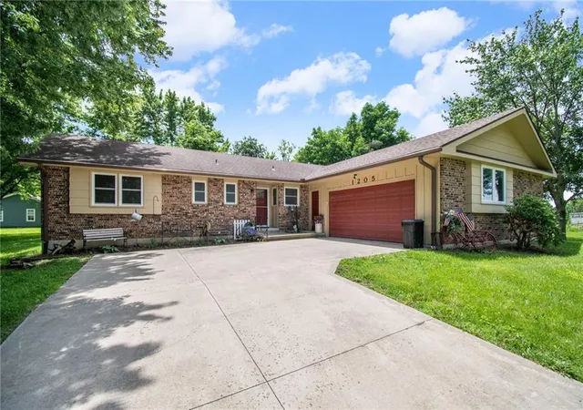 1st image of 1205 W 5th Ter, Cameron, MO 64429 | MLS# 2624170
