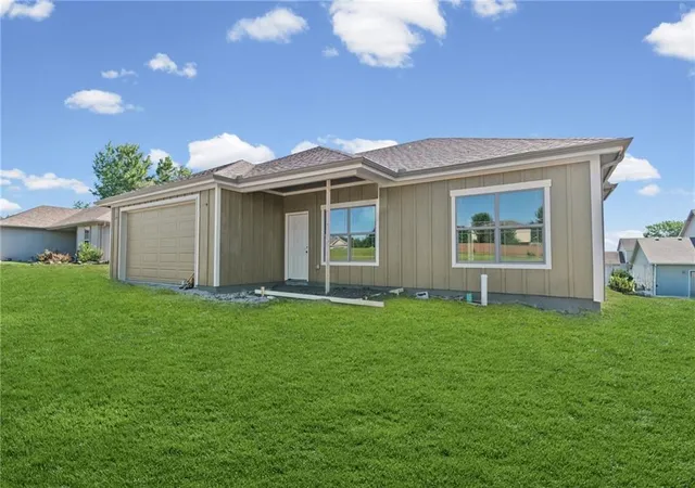 Homes for sale in Cameron, MO | 508 Greenridge Ave, Cameron, MO 64429 | MLS# 2624174