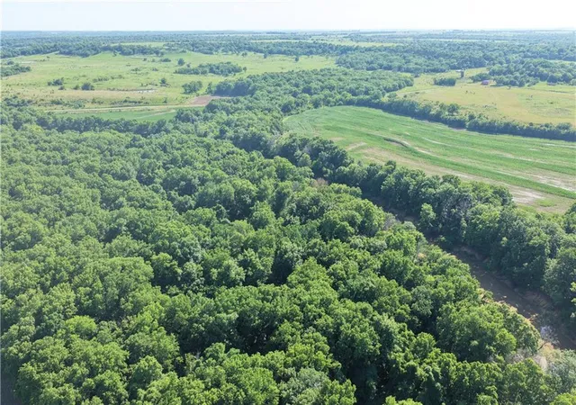 14th image of 1300 Road Road, Fredonia, KS 66736 | MLS# 2624182
