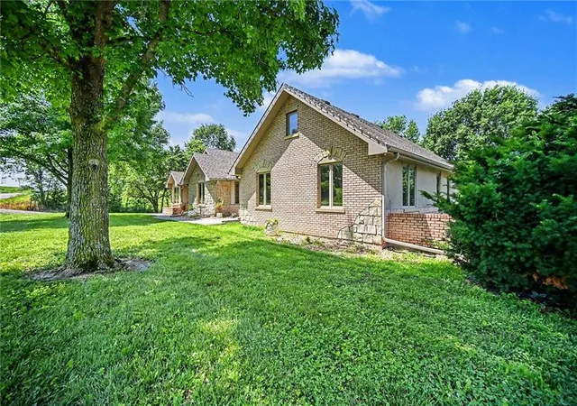 4th image of 13940 Se State Route Mm Hwy, Faucett, MO 64448 | MLS# 2624183