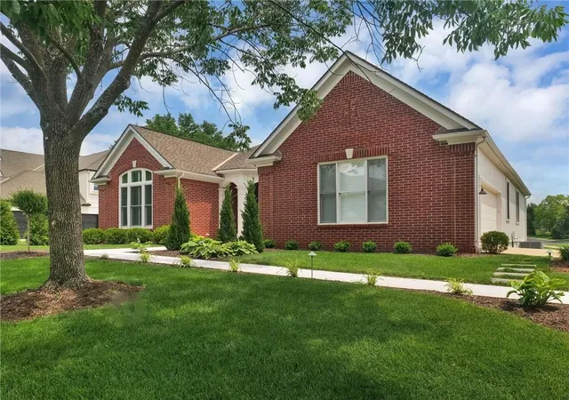 Photo 3 of Single family home for sale at 14509 Howe Dr, Leawood, KS 66224 | MLS# 2624194 | Listing updated on 2026-09-23