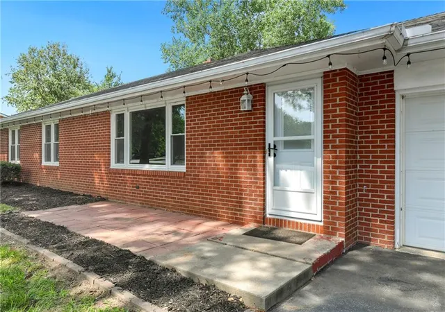 Homes for sale in Lexington, MO | 1434 S Business Hwy 13 N/A, Lexington, MO 64067 | MLS# 2624223