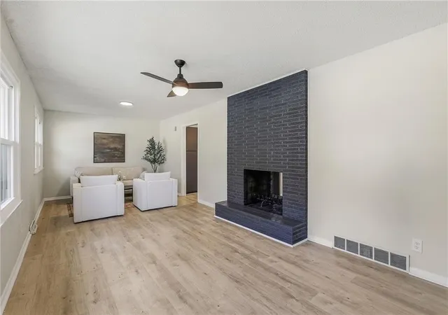 3rd image of 7745 Yecker Ave, Kansas City, KS 66109 | MLS# 2624227