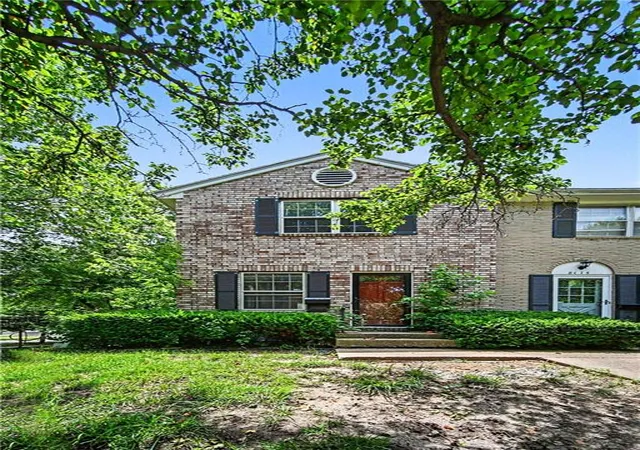 Photo 2 of Sale Pending at 8017 E 88th Street, Kansas City, MO 64138 | MLS# 2624231 | Listing updated on 2026-08-31