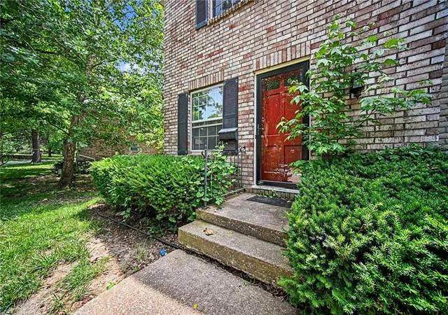 Photo 4 of Sale Pending at 8017 E 88th Street, Kansas City, MO 64138 | MLS# 2624231 | Listing updated on 2026-08-31