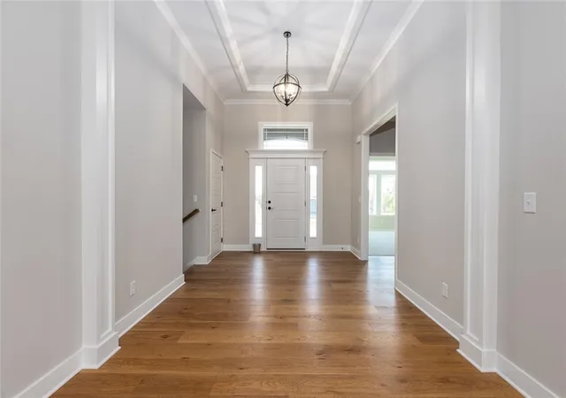 Photo 4 of Single family home for sale at 10130 N Winchester Ave, Kansas City, MO 64156 | MLS# 2624234 | Listing updated on 2026-10-14