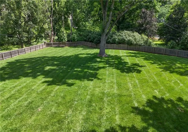 2nd image of 2444 103 St, Leawood, KS 66206 | MLS# 2624269