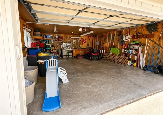 Photo 4 of Sale Pending at 221 S Frederick Ave, Maryville, MO 64468 | MLS# 2624274 | Listing updated on 2026-09-05