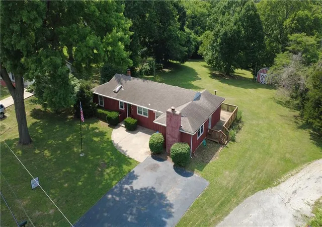 33rd image of 1728 S Berry Rd, Independence, MO 64057 | MLS# 2624280
