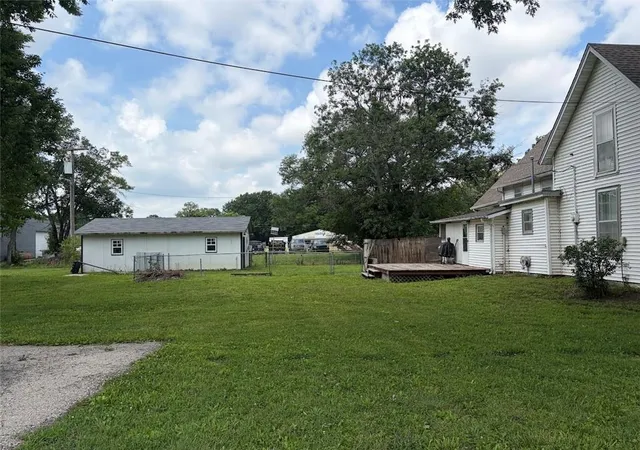Homes for sale in Burlington, KS | 604 S 3rd St, Burlington, KS 66839 | MLS# 2624282