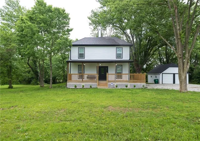 Homes for sale in Spring Hill, KS | 21195 S Woodland Rd, Spring Hill, KS 66083 | MLS# 2624303