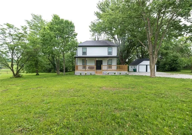 Homes for sale in Spring Hill, KS | 21195 S Woodland Rd, Spring Hill, KS 66083 | MLS# 2624303