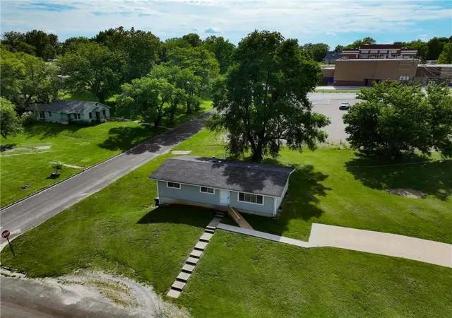 Homes for sale in Horton, KS | 1115 3Rd Ave E, Horton, KS 66439 | MLS# 2624305