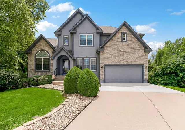 3rd image of 6052 Brownridge St, Shawnee, KS 66218 | MLS# 2624311