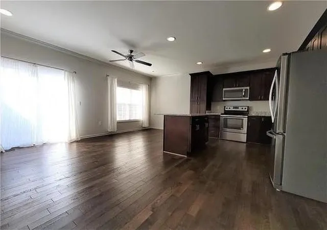 Photo 2 of Townhouse for sale at 15880 Shawnee Dr, Overland Park, KS 66223 | MLS# 2624317 | Listing updated on 2026-07-31