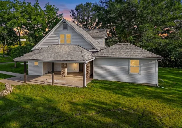 Homes for sale in Buckner, MO | 31906 E Burgess Rd, Buckner, MO 64016 | MLS# 2624320