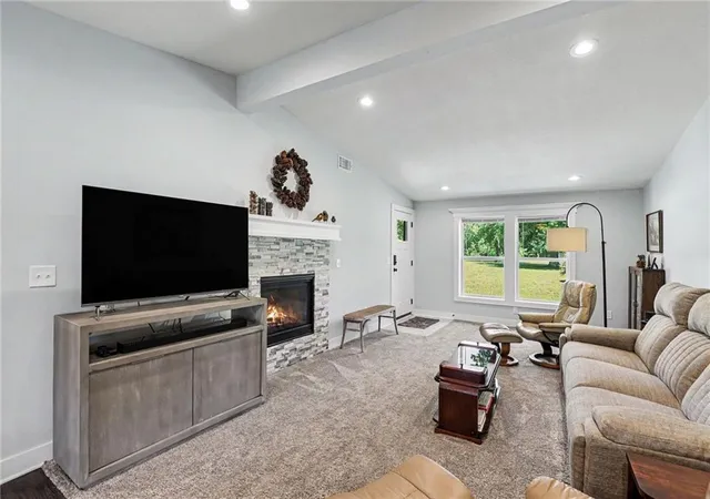 4th image of 16985 Evans Rd, Basehor, KS 66007 | MLS# 2624336