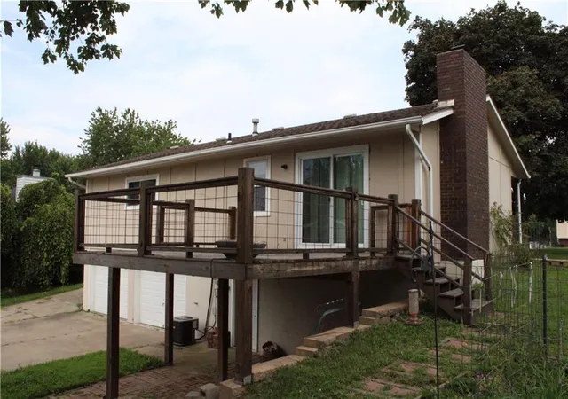 3rd image of 5314 S 16Th Ter, St Joseph, MO 64504 | MLS# 2624345