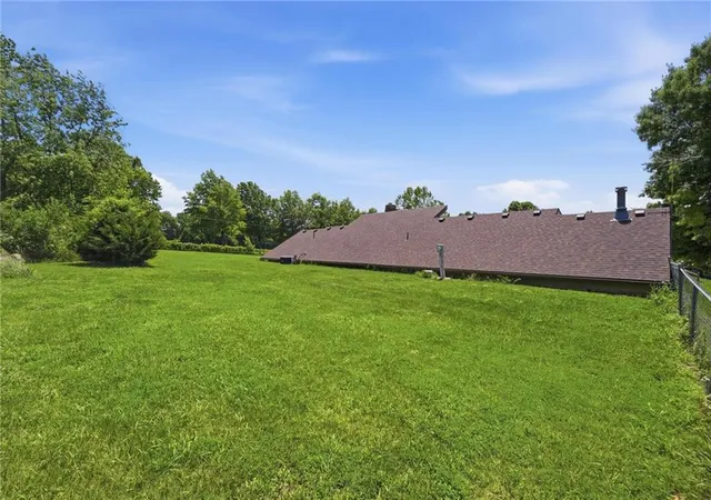 Homes for sale in Basehor, KS | 17274 Kansas Ave, Basehor, KS 66012 | MLS# 2624359