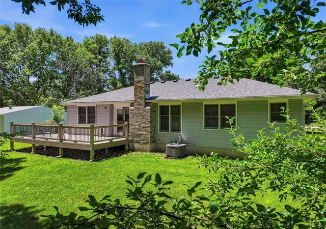 Homes for sale in Garden City, MO | 31901 S State Route T Hwy, Garden City, MO 64747 | MLS# 2624371