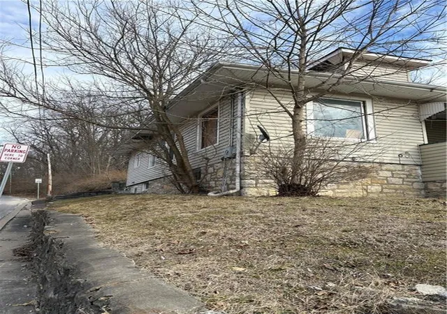 Homes for sale in Excelsior Springs, MO | 643 N Main St, Excelsior Springs, MO 64024 | MLS# 2624373