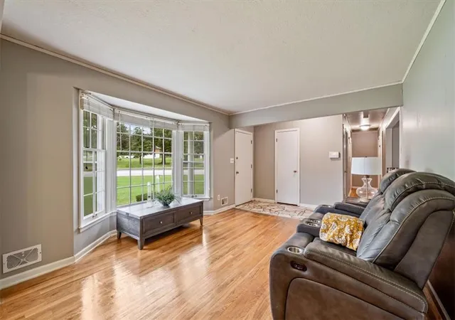 Photo 3 of Single family home for sale at 8701 Evanston Ave, Raytown, MO 64138 | MLS# 2624377 | Listing updated on 2026-09-30