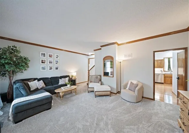 2nd image of 9400 N Campbell Ct, Kansas City, MO 64155 | MLS# 2624391