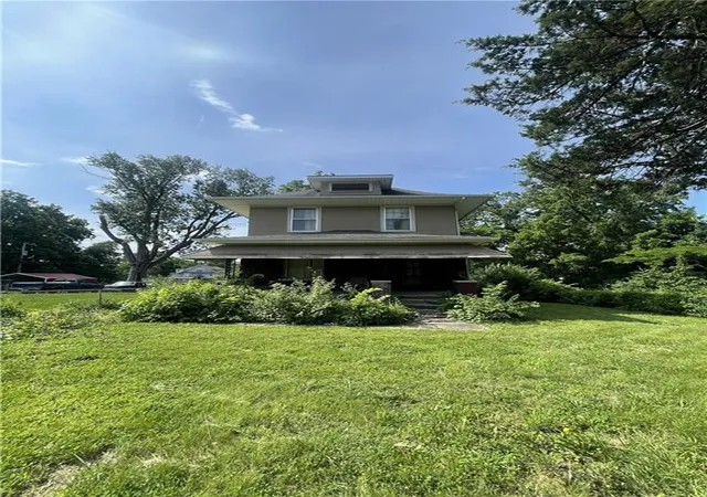 Photo 1 of Sale Pending at 2717 E 35th Terrace, Kansas City, MO 64128 | MLS# 2624403 | Listing updated on 2026-07-16