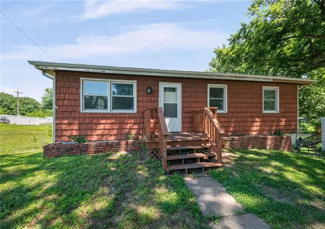 Homes for sale in Saint Joseph, MO | 4123 Preston Dr, Saint Joseph, MO 64503 | MLS# 2624407